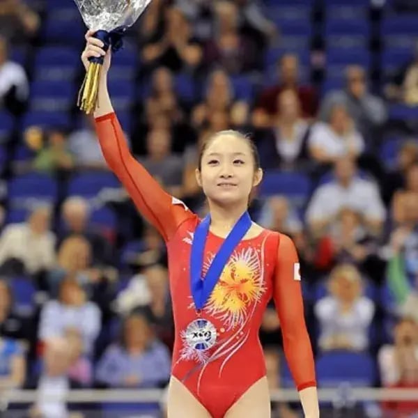 s-1080x1080_v-fs_webp_3be4b73b-259d-45b2-aeab-17291cd8a29e_small